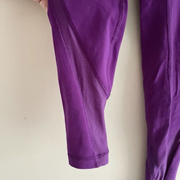 Lululemon Free To Flow Leggings Size 4 Purple Cross Over Waist Full Length - Picture 6 of 13